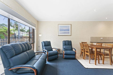 Allambi Holiday Apartments - Accommodation Asia 3