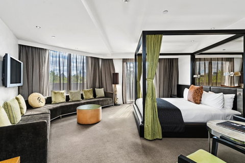 The Royce - Accommodation Guide 26