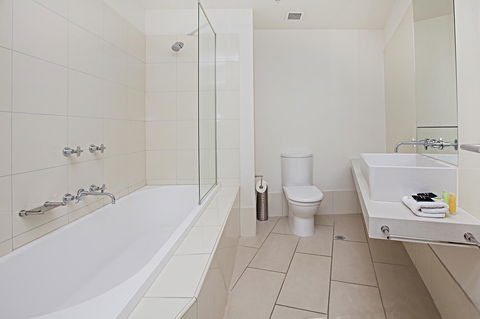 Waterfront Melbourne Apartments - Accommodation Asia 29