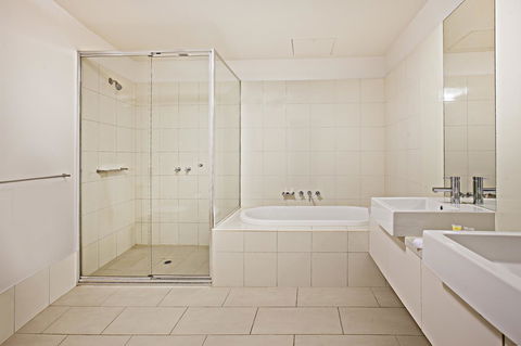Waterfront Melbourne Apartments - Accommodation Asia 34