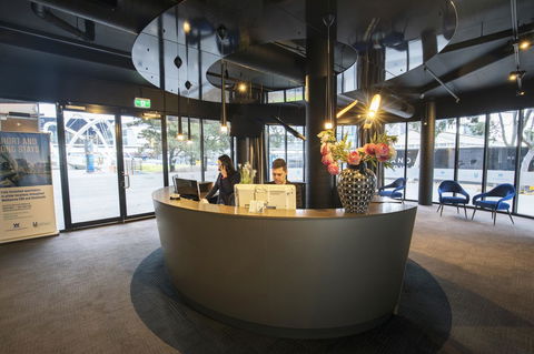 Waterfront Melbourne Apartments - Accommodation Asia 6