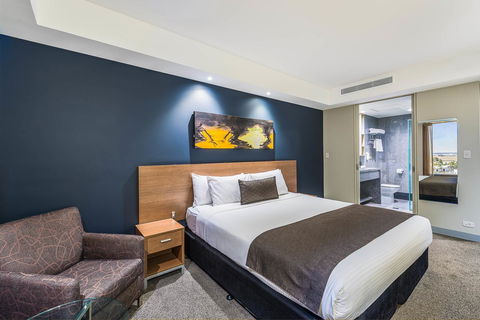 Mantra Melbourne Airport - Accommodation Guide 24