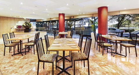 Bayview On The Park - Accommodation Guide 18