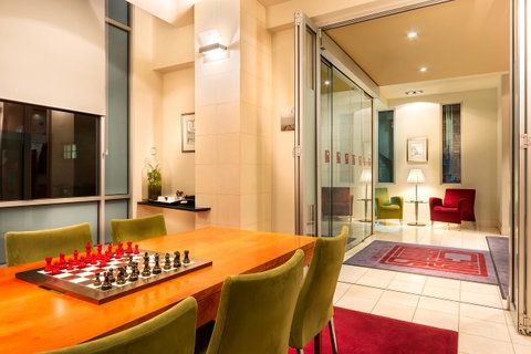 City Limits Hotel Apartments - Accommodation Guide 24