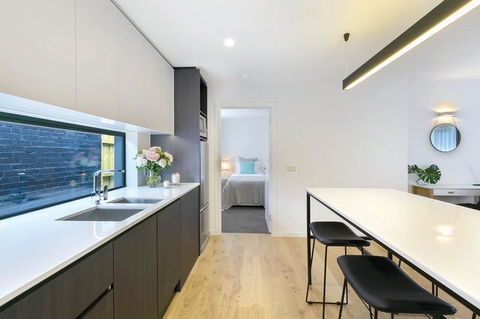 Lakes Edge Apartments - Accommodation Asia 3