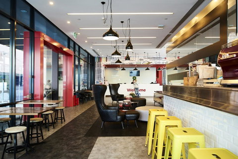 Essence Hotel Carlton - Accommodation Guide 23