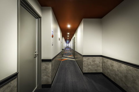 Essence Hotel Carlton - Accommodation Guide 30