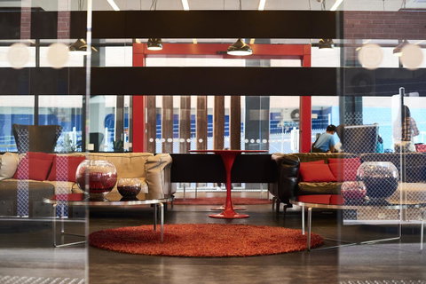 Essence Hotel Carlton - Accommodation Guide 19