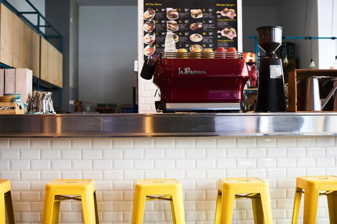 Essence Hotel Carlton - Accommodation Guide 24