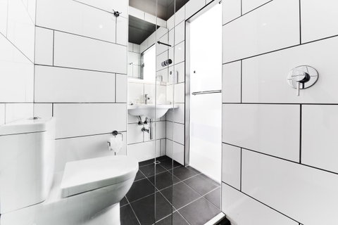 Essence Hotel Carlton - Accommodation Guide 37