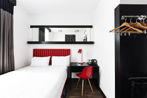 Essence Hotel Carlton - Accommodation Guide 39