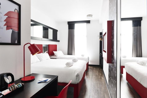 Essence Hotel Carlton - Accommodation Guide 34