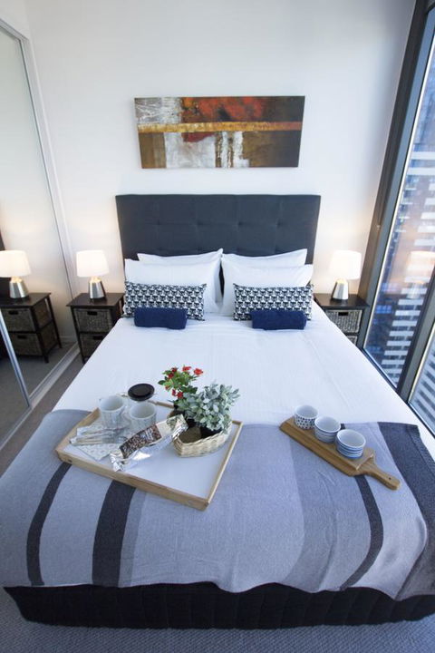 Carlson View Serviced Apartments - Accommodation Guide 1