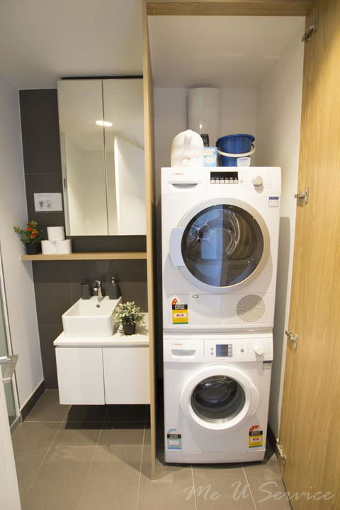 Carlson View Serviced Apartments - Accommodation Guide 15