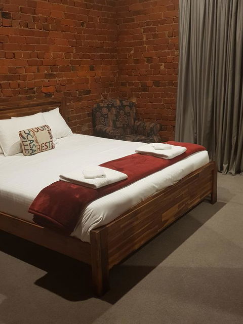 Sublime Spa Apartments - Accommodation Asia 14