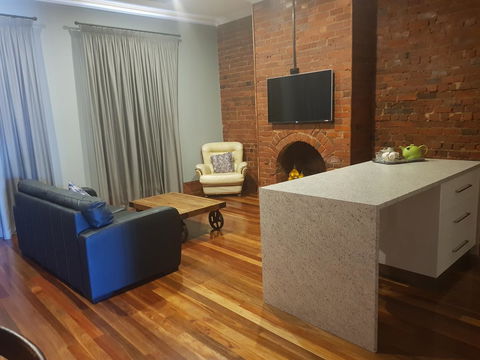 Sublime Spa Apartments - Accommodation Asia 12