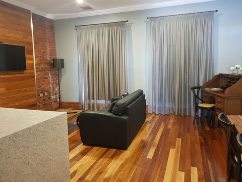 Sublime Spa Apartments - Accommodation Asia 3