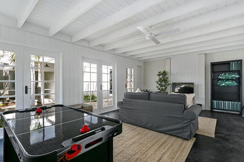 Oasis On Grange - Accommodation Asia 7