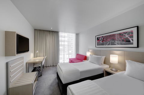 Travelodge Hotel Melbourne Docklands - Accommodation Asia 2