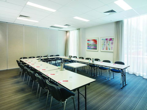 Travelodge Hotel Melbourne Docklands - Accommodation Asia 11