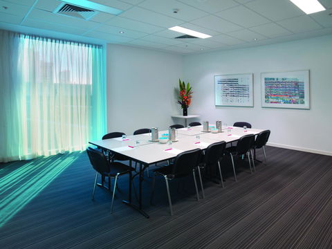 Travelodge Hotel Melbourne Docklands - Accommodation Asia 22