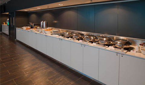 Travelodge Hotel Melbourne Docklands - Accommodation Asia 12