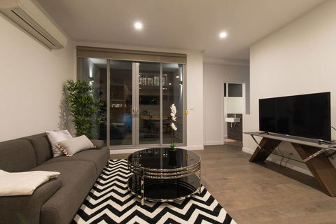Doncaster Private Collection 2 Bed Townhouse@Pearl - Accommodation Asia 1