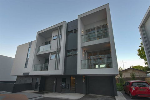Doncaster Private Collection 2 Bed Townhouse@Pearl - Accommodation Asia 15