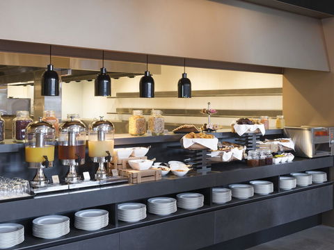 Vibe Hotel Melbourne Docklands - Accommodation Asia 18