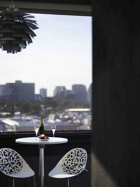 The Cullen Melbourne - Art Series - Accommodation Guide 40