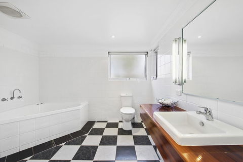 The International Motel Apollo Bay - Accommodation Asia 22