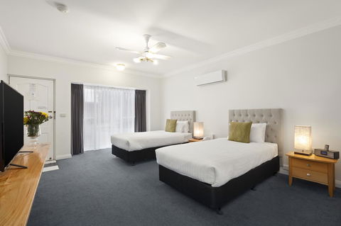 The International Motel Apollo Bay - Accommodation Asia 14