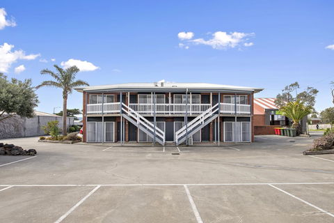The International Motel Apollo Bay - Accommodation Asia 5