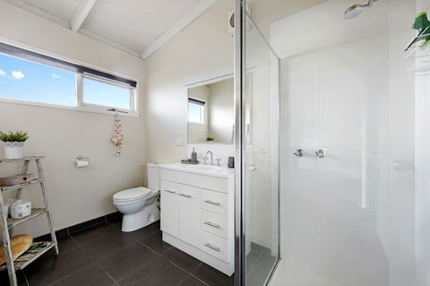 Beachside House - Accommodation Asia 20