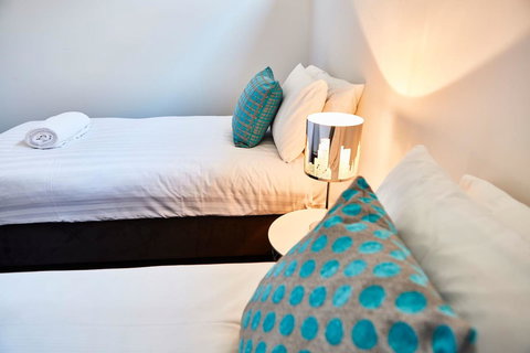 Richmond Â· 3 Level Architecturally Designed Richmond House - Accommodation China 11