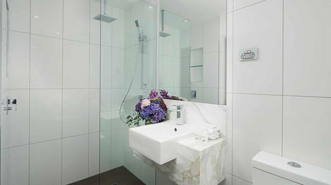 Crowne Plaza Melbourne Carlton, An IHG Hotel - Accommodation Guide 10