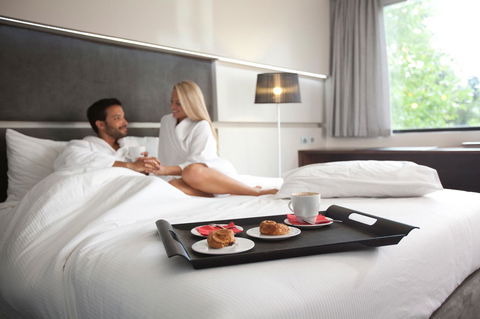 Crowne Plaza Melbourne Carlton, An IHG Hotel - Accommodation Guide 37