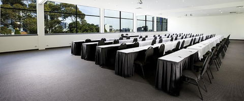 Crowne Plaza Melbourne Carlton, An IHG Hotel - Accommodation Guide 39