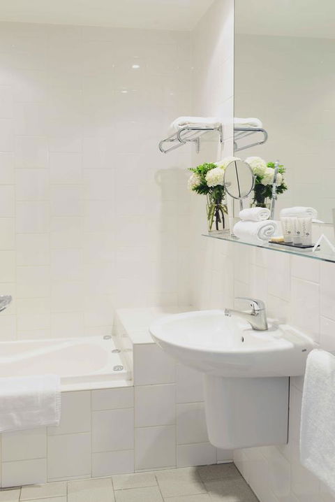 Saint Kilda Beach Hotel - Formerly Rydges St Kilda - Accommodation Asia 21