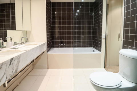 Mono Apartments On Freshwater Place - Accommodation Asia 26