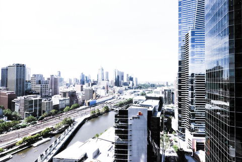 Mono Apartments On Freshwater Place - Accommodation Asia 12