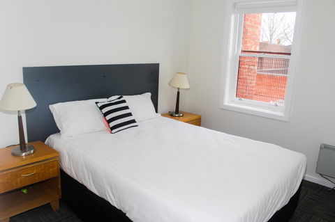 CROWN CENTRAL BUSINESS DISTRICT MOTEL - NO UNDER 18s - Accommodation Asia 41
