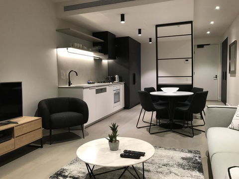 The Eminence Apartments By CLLIX - Accommodation Asia 19