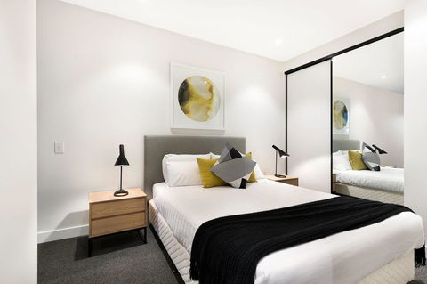 The Eminence Apartments By CLLIX - Accommodation Asia 11