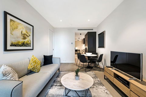 The Eminence Apartments By CLLIX - Accommodation Asia 10