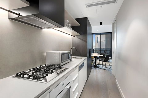 The Eminence Apartments By CLLIX - Accommodation Asia 13