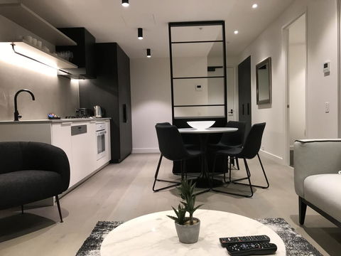 The Eminence Apartments By CLLIX - Accommodation Asia 20