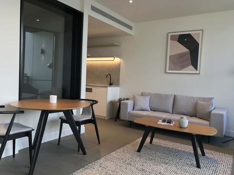 The Eminence Apartments By CLLIX - Accommodation Asia 26