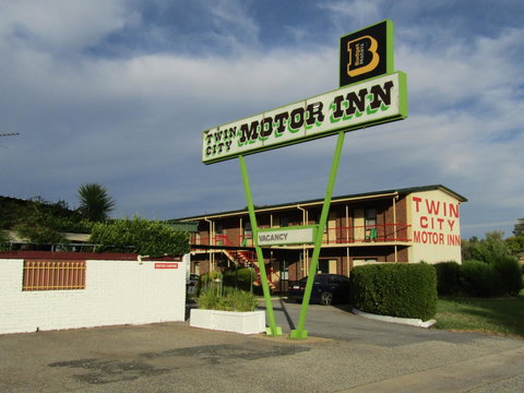Twin City Motor Inn - Accommodation Asia 1