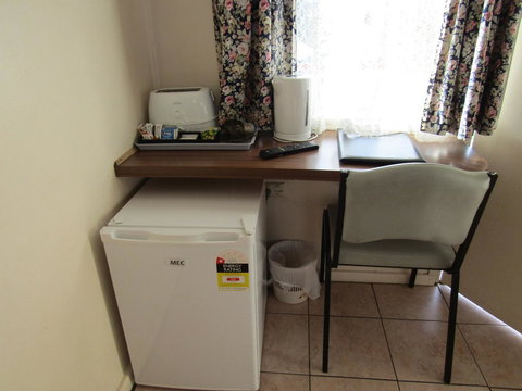 Twin City Motor Inn - Accommodation Asia 10